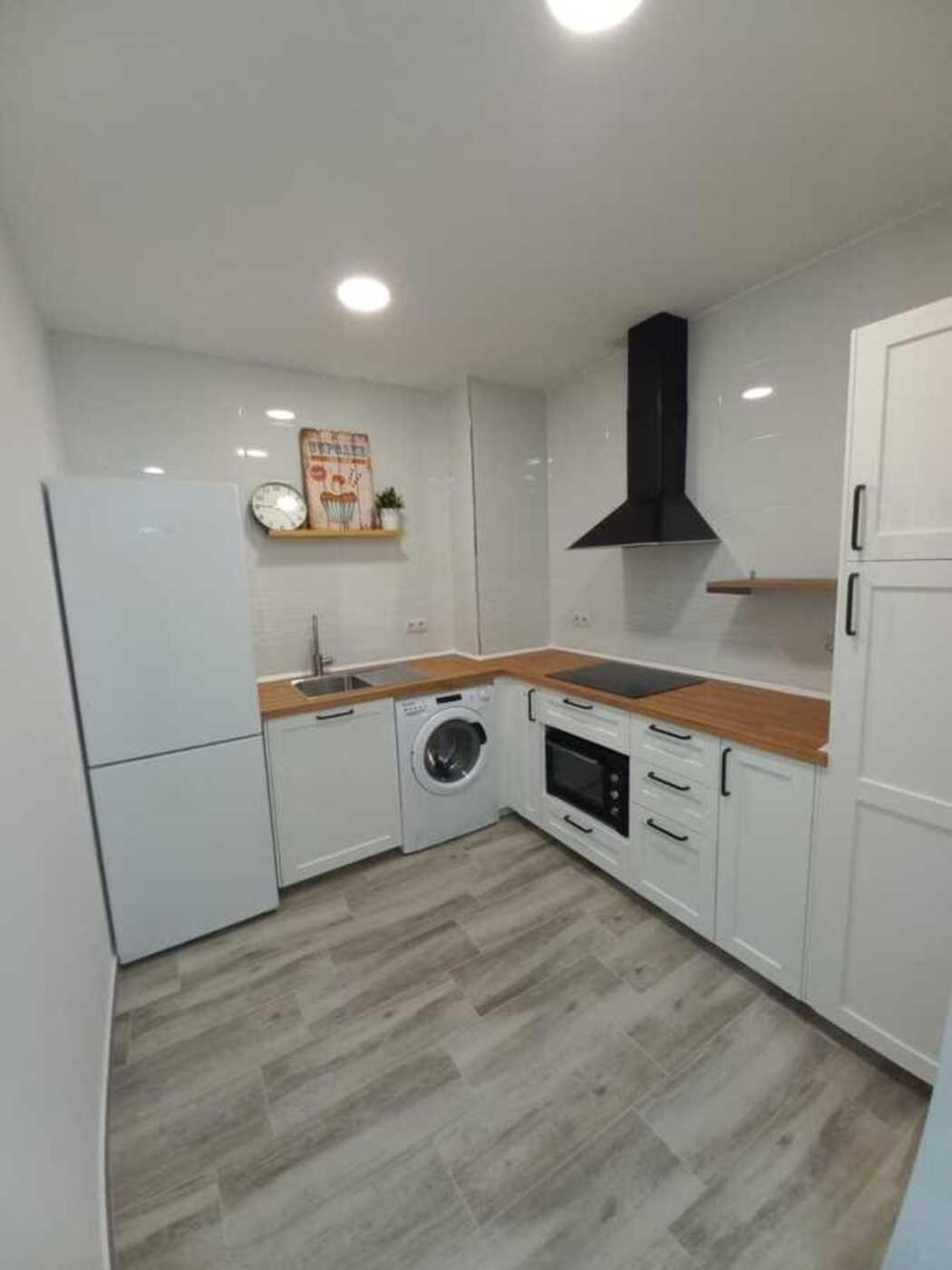 Nuevo Apartamento Junto Al Mar Фуэнхирола Экстерьер фото